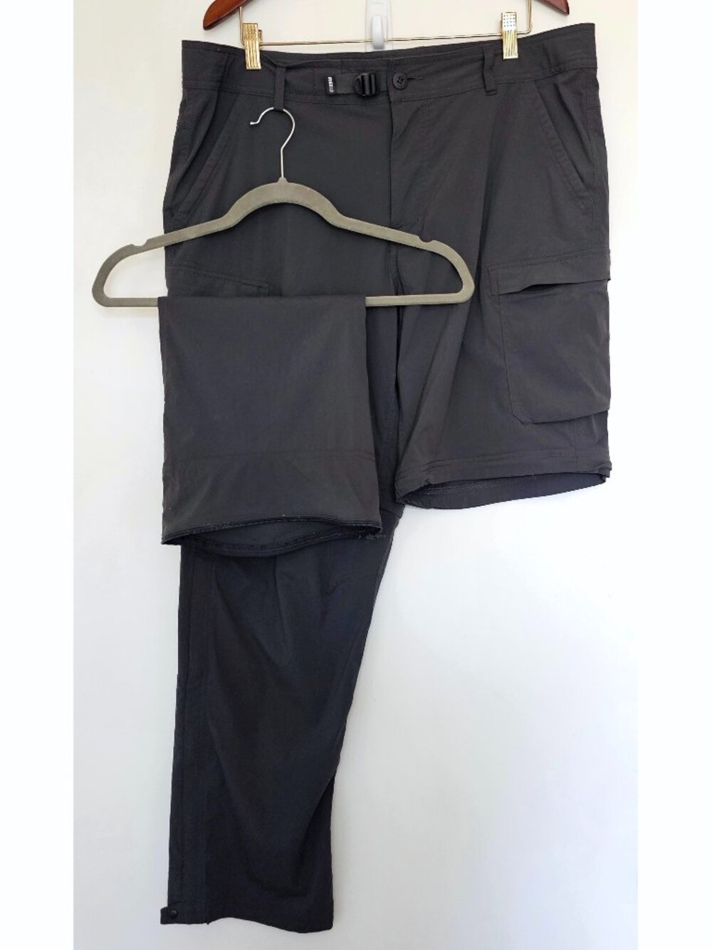REI Sahara Convertible Zip Off Shorts / Hiking Pants 38x30 Charcoal Grey Asphalt